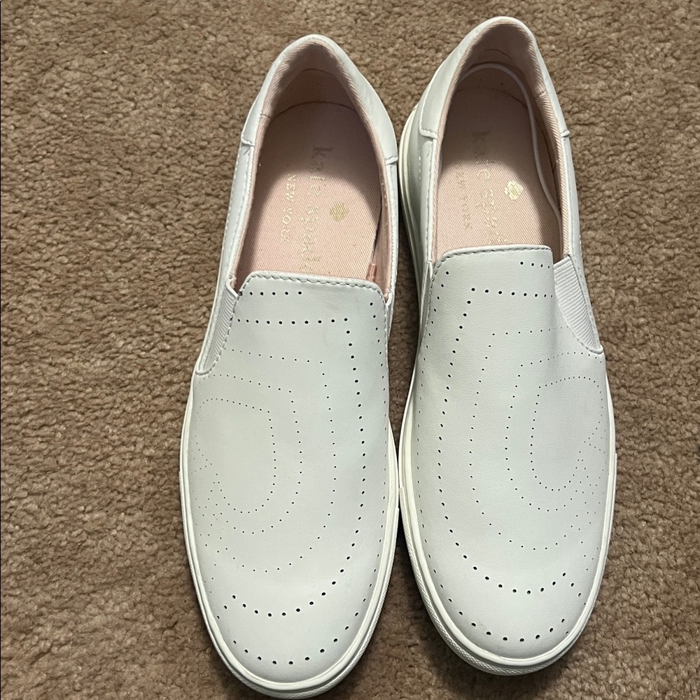 New Kate spade azores leather slip on tennis shoes NEW WITH OUT TAGS size 6 1/2
